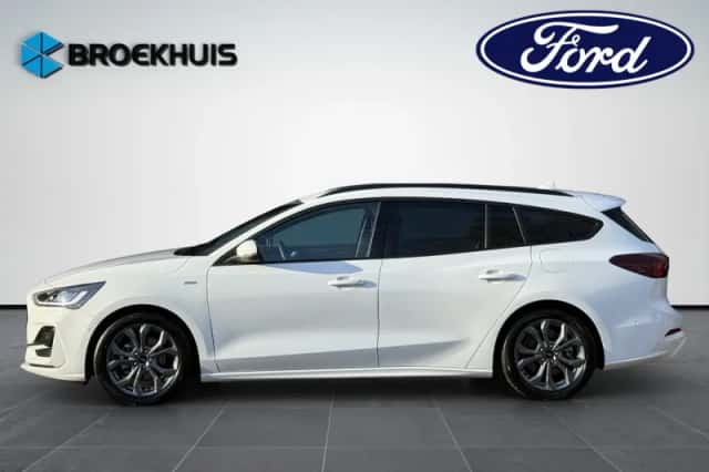 Ford Focus (2024) thumbnail 2