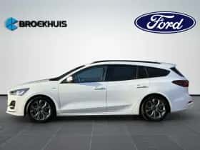 Ford Focus (2024) thumbnail 4