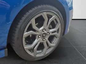 Ford Fiesta (2019) thumbnail 32