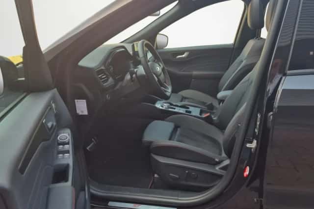 Ford Kuga (2026) thumbnail 4