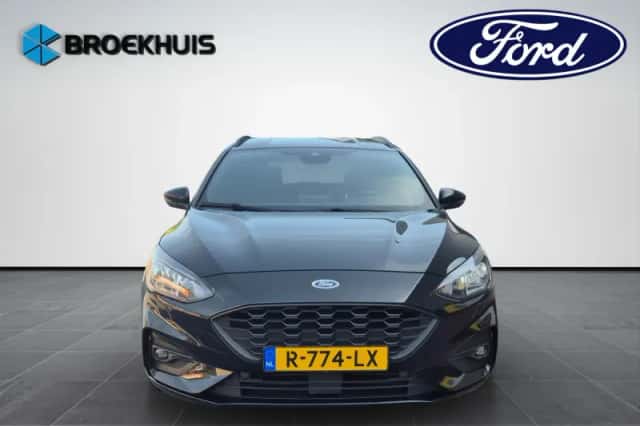 Ford Focus (2019) thumbnail 2