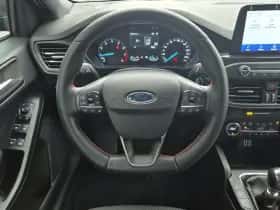 Ford Focus (2022) thumbnail 13