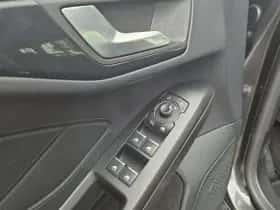 Ford Focus (2022) thumbnail 15