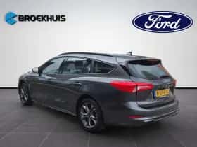 Ford Focus (2022) thumbnail 3