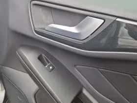 Ford Focus (2022) thumbnail 24