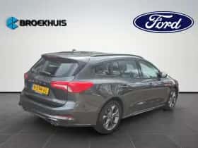 Ford Focus (2022) thumbnail 5