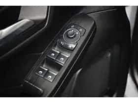 Ford Kuga (2023) thumbnail 22