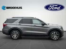 Ford Explorer (2024) thumbnail 2
