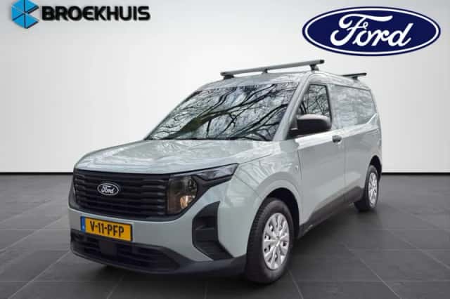 Ford Transit Courier (2024) thumbnail 1