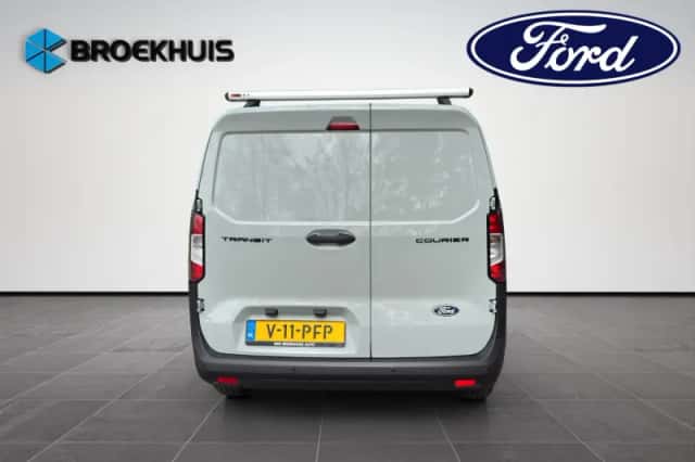 Ford Transit Courier (2024) thumbnail 5