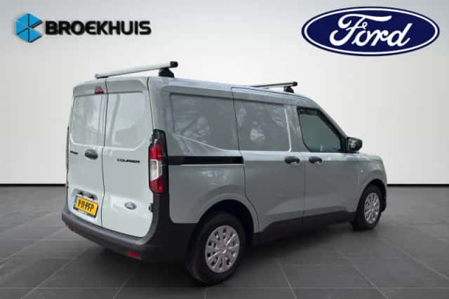 Ford Transit Courier (2024) thumbnail 6