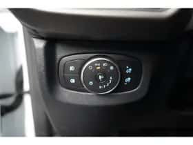 Ford Transit Courier (2024) thumbnail 13