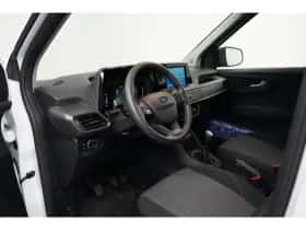 Ford Transit Courier (2024) thumbnail 20