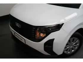 Ford Transit Courier (2024) thumbnail 23