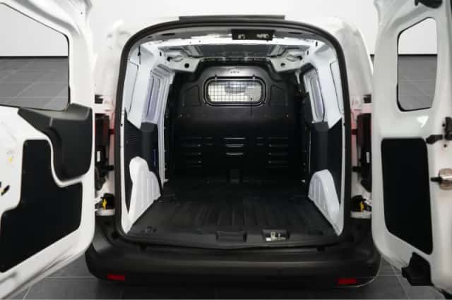 Ford Transit Courier (2024) thumbnail 5