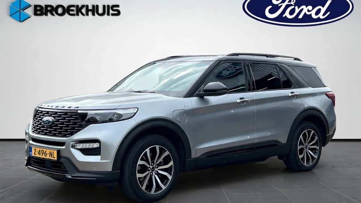 Ford Explorer (2023) — foto 1
