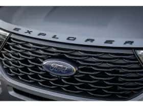 Ford Explorer (2023) thumbnail 4
