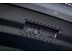 Ford Explorer (2023) thumbnail 40