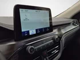 Ford Kuga (2022) thumbnail 18