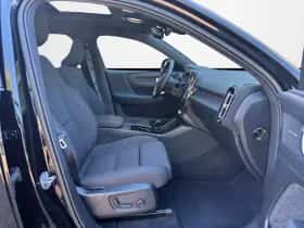 Volvo XC40 (2023) thumbnail 18