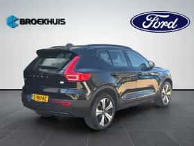 Volvo XC40 (2023) thumbnail 5