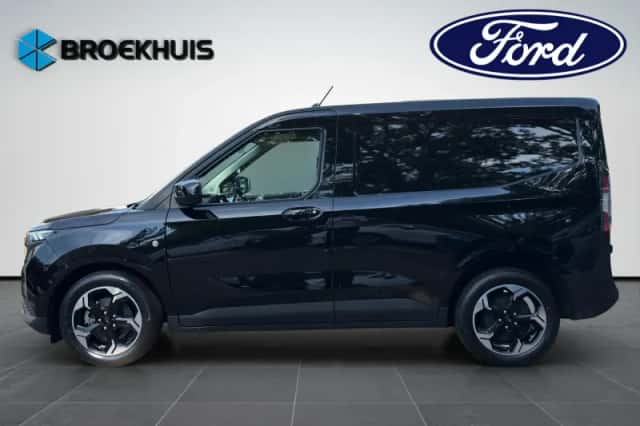 Ford E-Transit Courier (2026) thumbnail 6