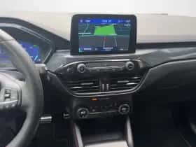Ford Kuga (2023) thumbnail 16