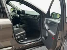 Ford Kuga (2023) thumbnail 29