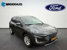Ford Kuga (2023) thumbnail 4