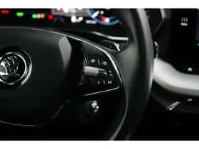 Škoda Octavia (2022) thumbnail 19