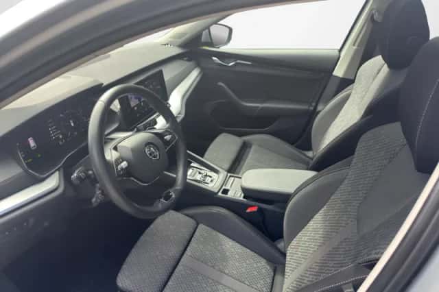 Škoda Octavia (2022) thumbnail 6