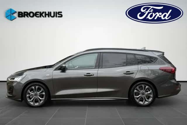 Ford Focus (2024) thumbnail 2
