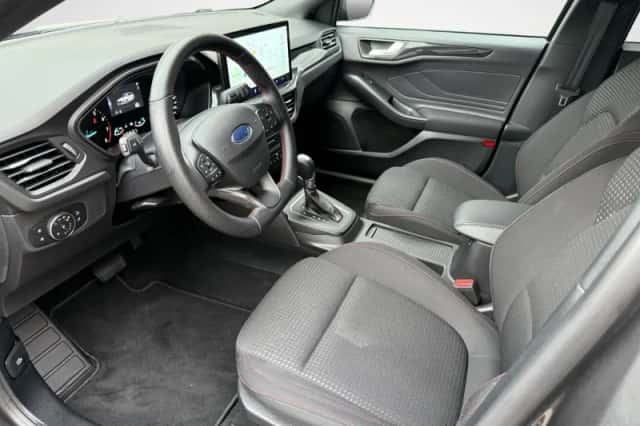 Ford Focus (2024) thumbnail 4