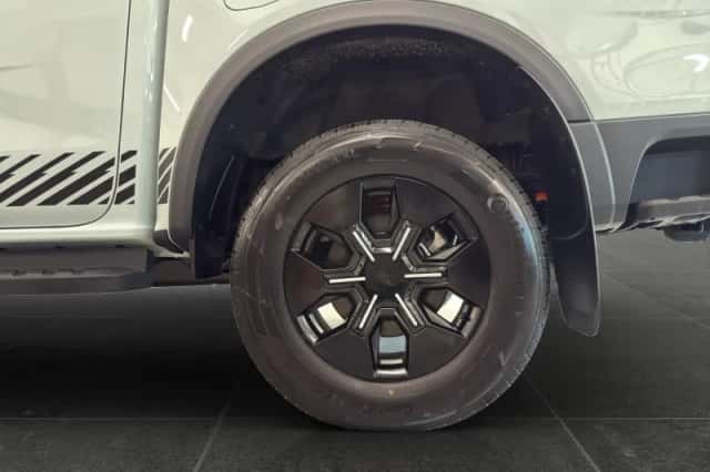 Ford Ranger (2025) thumbnail 4