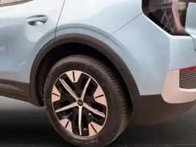 Ford Explorer (2024) thumbnail 37