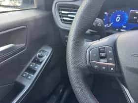 Ford Kuga (2023) thumbnail 21