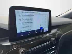 Ford Kuga (2023) thumbnail 23