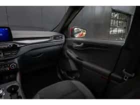 Ford Kuga (2021) thumbnail 50