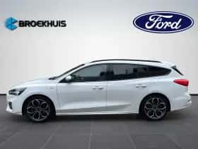 Ford Focus (2019) thumbnail 3