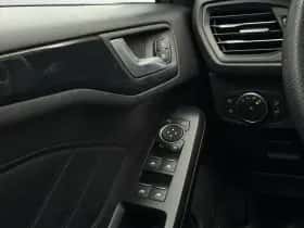 Ford Focus (2019) thumbnail 10