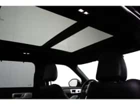 Ford Explorer (2025) thumbnail 6