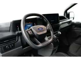 Ford Transit Custom (2024) thumbnail 12