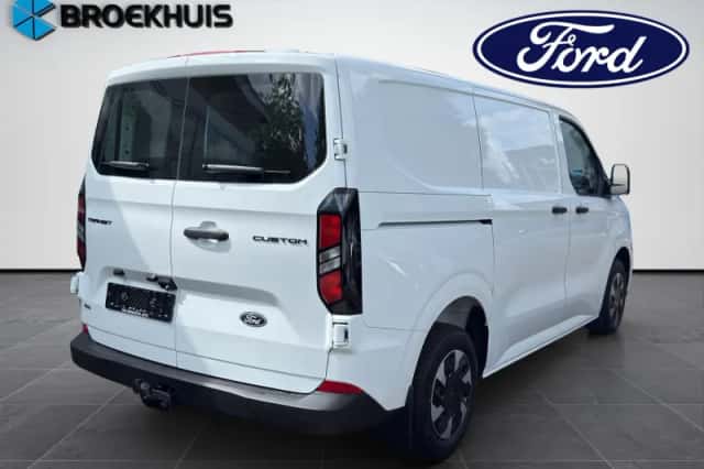 Ford Transit Custom (2025) thumbnail 5