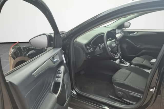 Ford Focus (2024) thumbnail 6