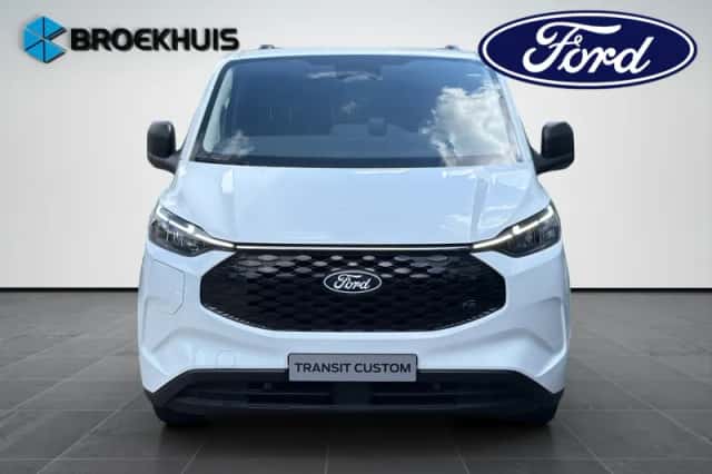 Ford E-Transit Custom (2026) thumbnail 2
