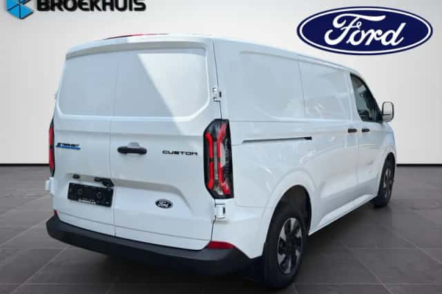 Ford E-Transit Custom (2026) thumbnail 6