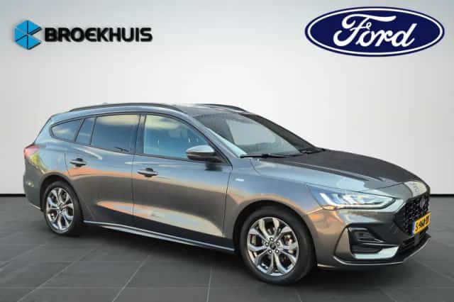 Ford Focus (2023) thumbnail 4
