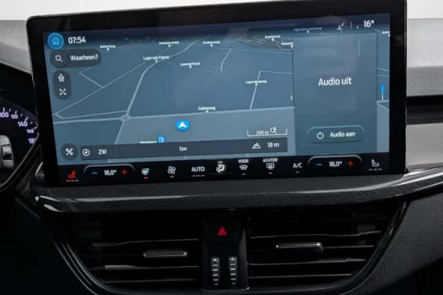 Ford Focus (2023) thumbnail 6