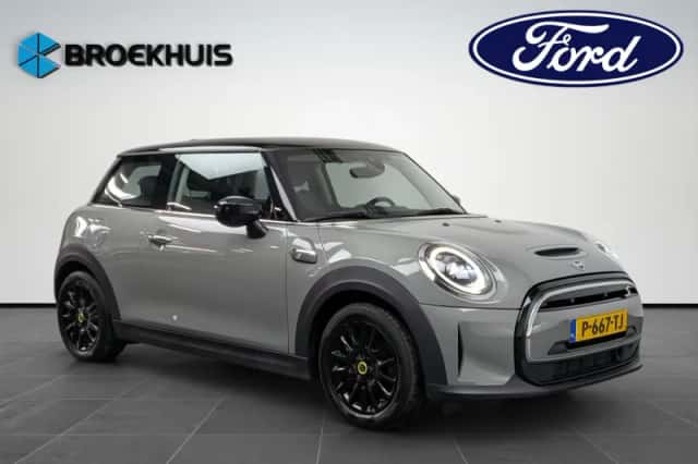 MINI Electric (2022) thumbnail 3