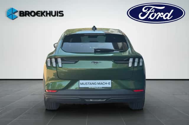 Ford Mustang Mach-E (2026) thumbnail 5